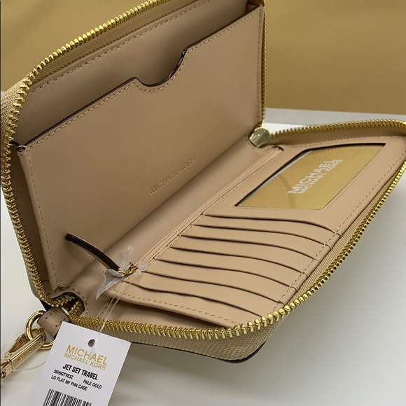 MICHAEL KORS JET SET TRAVEL LG FLAT MF PHN CASE - Picture 10 of 16